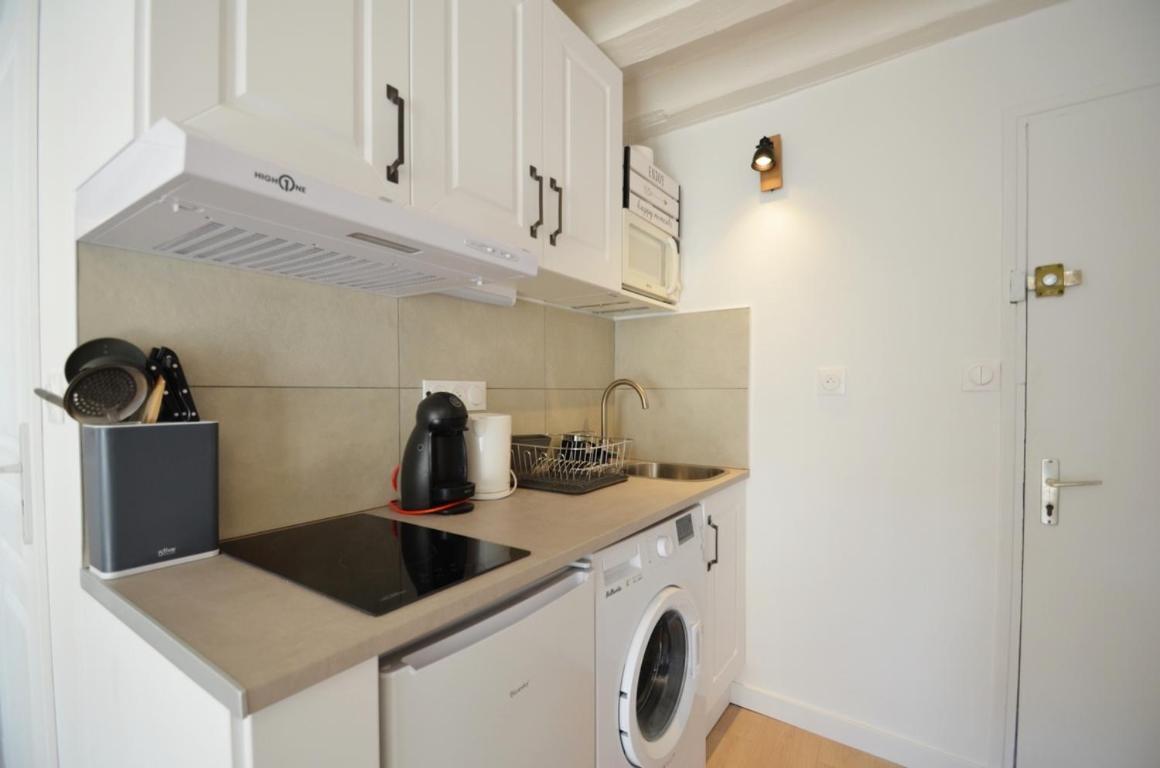 Le Petit France - Hyper Centre De Fontainebleau - Proche Insead Apartment Luaran gambar